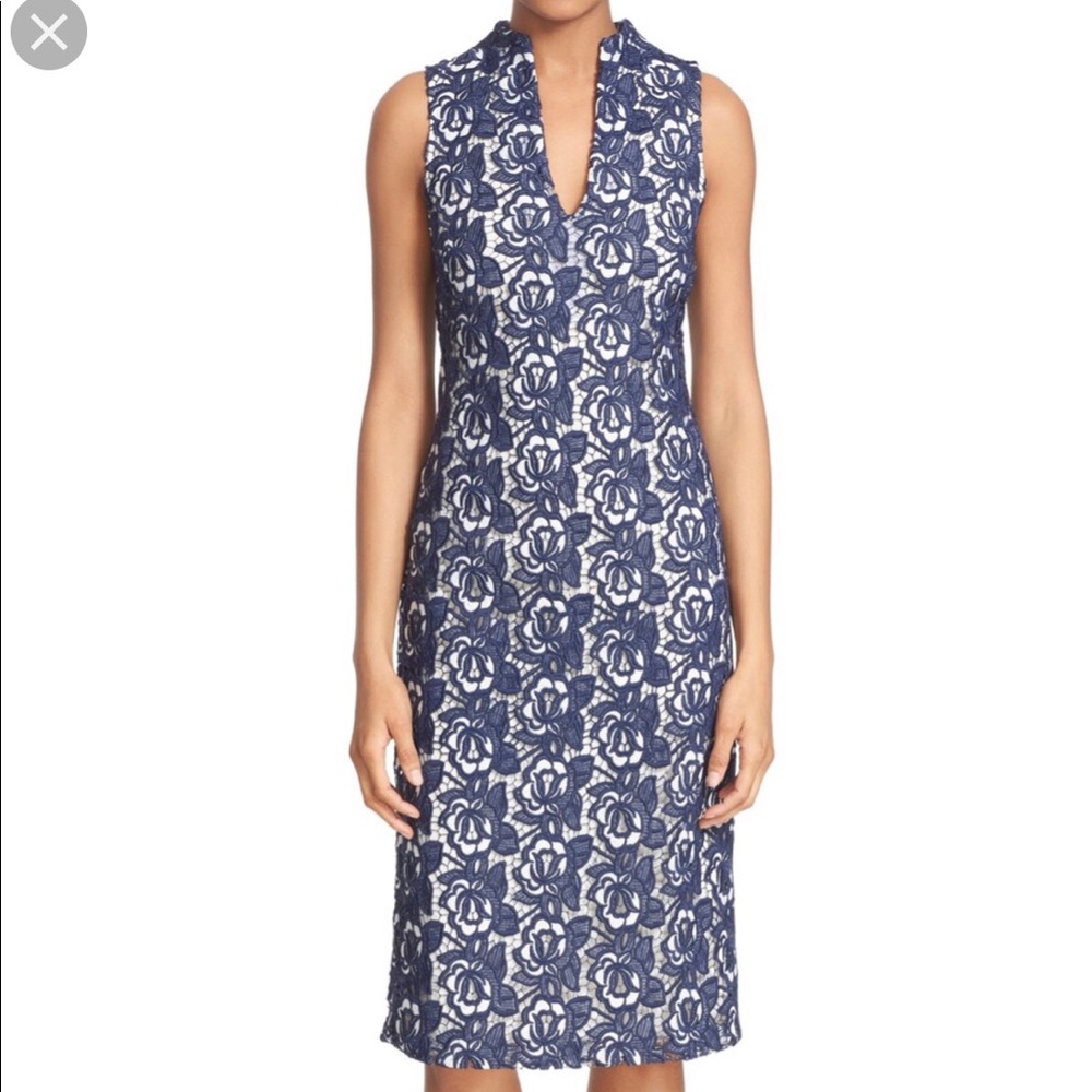 Alice + Olivia Jacki Vneck Sleeveless Lace Sheath